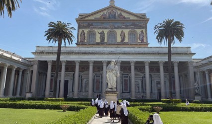 PEREGRINACIÓN DE LAS CAPITULARES POR LA CIUDAD ETERNA